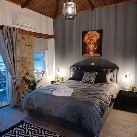 Luxury Apartment With Balcony Митилини Экстерьер фото