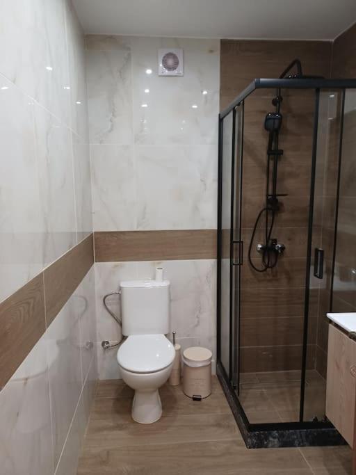 Luxury Apartment With Balcony Митилини Экстерьер фото